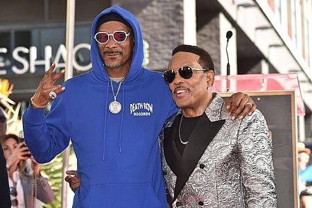 Snoop Dogg (l) und Charlie Wilson arbeiteten unter anderem für Hits wie «Signs» mit Justin Timberlake und «Beautiful» mit Pharrell Williams zusammen.