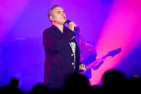 Der britische Sänger Morrissey gibt ein Konzert im Doncaster Dome.