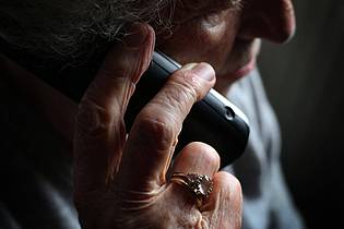 Karl-Josef Hildenbrand/dpa/dpa-tmn | KI kann nun auch durch Stimmenimitation am Telefon betrügen.