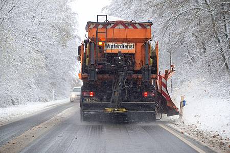 In Rheinland-Pfalz hat es am Montagmorgen bis in die Niederungen geschneit.