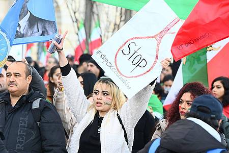Trotz aller weltweiter Proteste - die Hinrichtungen im Iran gehen weiter.