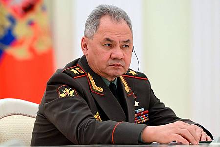 Russlands Verteidigungsminister Sergej Schoigu: Die Kontrolle über die in Belarus stationierten Atomwaffen verbleiben auf russischer Seite.