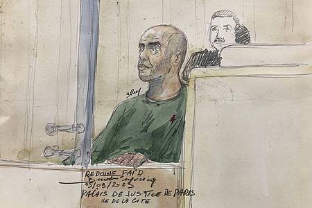 Diese Gerichtsskizze zeigt Rédoine Faïd zu Beginn seines Prozesses.