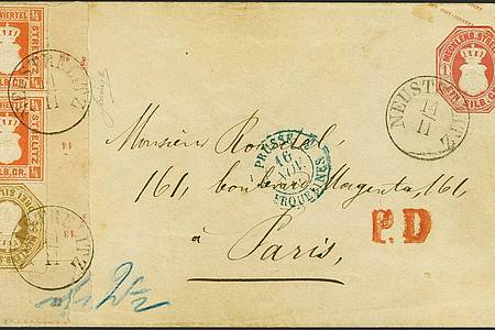 Eine alte Postsendung mit seltenen Postwertzeichen aus der Sammlung des  Tengelmann-Chefs und Milliardärs Erivan Haub.